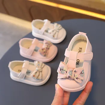 Обувь для первых ходунков для маленьких девочек с вышивкой цветами, милая детская повседневная обувь с Т-образным ремешком на крючке и петле 2023, детская обувь из искусственной кожи